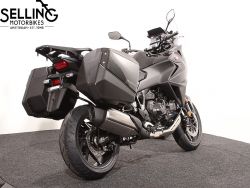 HONDA - NT 1100 DCT