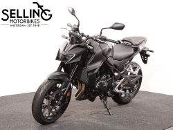 HONDA - CB 750 Hornet