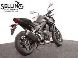 HONDA - CB 750 Hornet