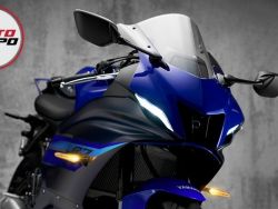 YAMAHA - R7
