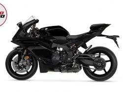 YAMAHA - R9