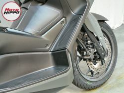 YAMAHA - XMAX 300