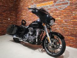HARLEY-DAVIDSON - FLHX Street Glide 1690