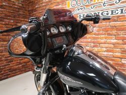 HARLEY-DAVIDSON - FLHX Street Glide 1690