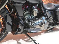 HARLEY-DAVIDSON - FLTRXSE CVO 117 Road Glide