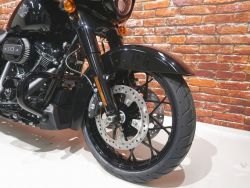 HARLEY-DAVIDSON - FLHXS Street Glide Spec. 114