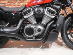 HARLEY-DAVIDSON - RH975 Nightster BTW MOTOR BTW