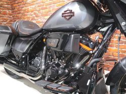 HARLEY-DAVIDSON - FLHXSE CVO Street Glide 121