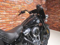 HARLEY-DAVIDSON - FLHC Heritage Classic 117