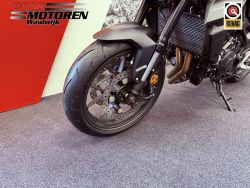 HONDA - CB 750 AS Hornet