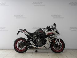GSX-8R - SUZUKI