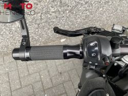YAMAHA - FZ1