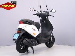PIAGGIO - ZIP 25KM/H