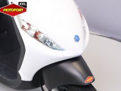 PIAGGIO - ZIP 25KM/H