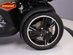 PEUGEOT - METROPOLIS 400 SW