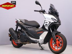APRILIA - SR GT 200 SPORT