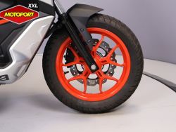 APRILIA - SR GT 200 SPORT