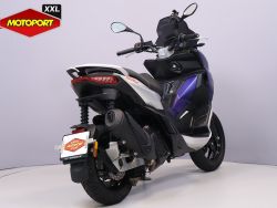 APRILIA - SR GT 200