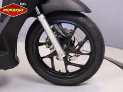 PIAGGIO - MEDLEY 200 S