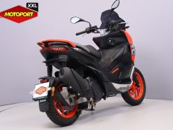 APRILIA - SR GT 200 SPORT