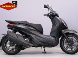 BEVERLY 400 S