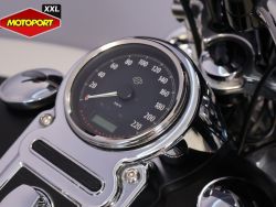 HARLEY-DAVIDSON - FAT BOB