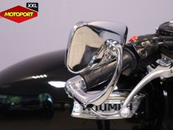 TRIUMPH - THRUXTON 900