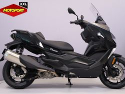 C 400 GT