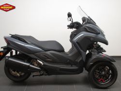TRICITY 300