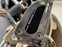 BMW - R 18