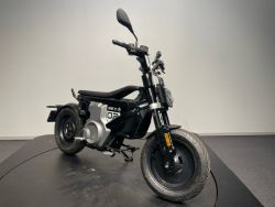 BMW - CE 02