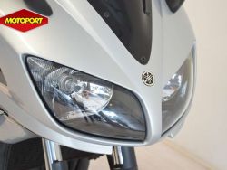 YAMAHA - FZS 600 FAZER