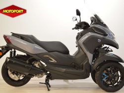 TRICITY 300