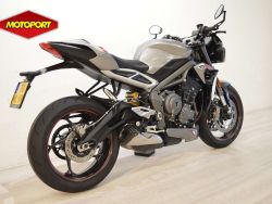 TRIUMPH - STREET TRIPLE 765 RS