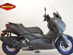 XMAX 300