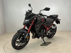 HONDA - CB 750 HORNET