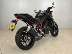 HONDA - CB 750 HORNET