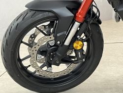 HONDA - CB 750 HORNET