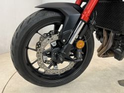 HONDA - CB 750 HORNET