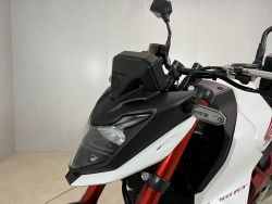 HONDA - CB 750 HORNET