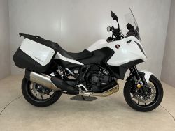 NT 1100 DCT ABS