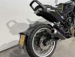 HUSQVARNA - SVARTPILEN 401