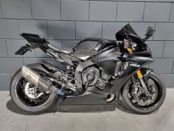 YZF R1