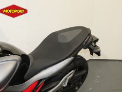 SUZUKI - SFV 650 Gladius ABS