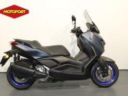 XMAX 300