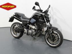 YAMAHA - MT 03