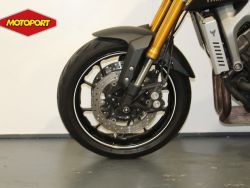 YAMAHA - MT 09