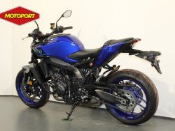 YAMAHA - MT 09