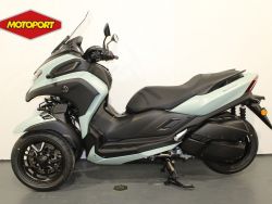 YAMAHA - Tricity 300