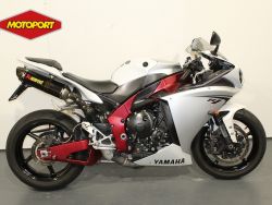 YZF R1